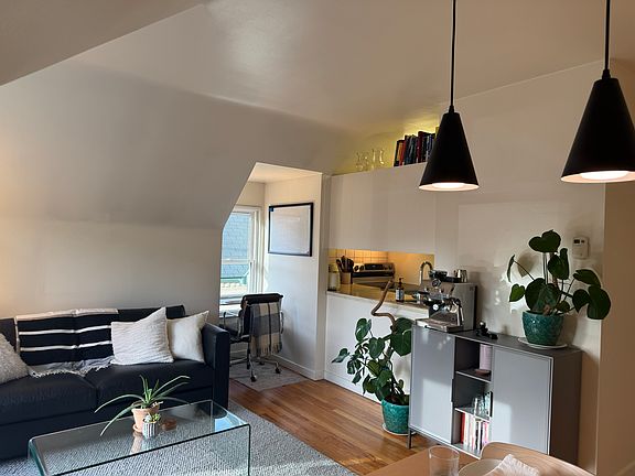 5th image of 400 S Highland Ave #1B