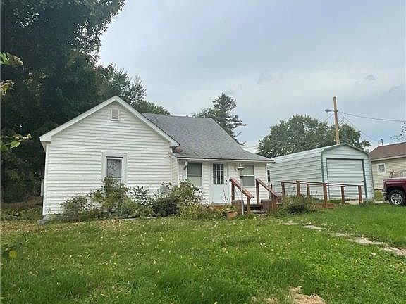 3rd image of 7400 S County Road 445 W
