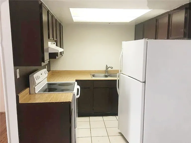 4410 Newsom Cir — Photo 4