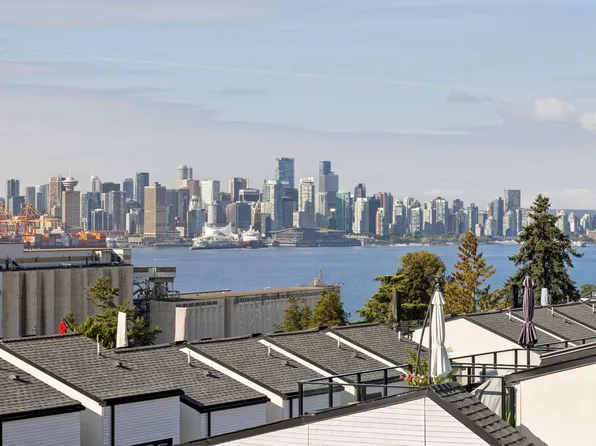 707 E 3rd St #303, North Vancouver, BC V7L 1E6