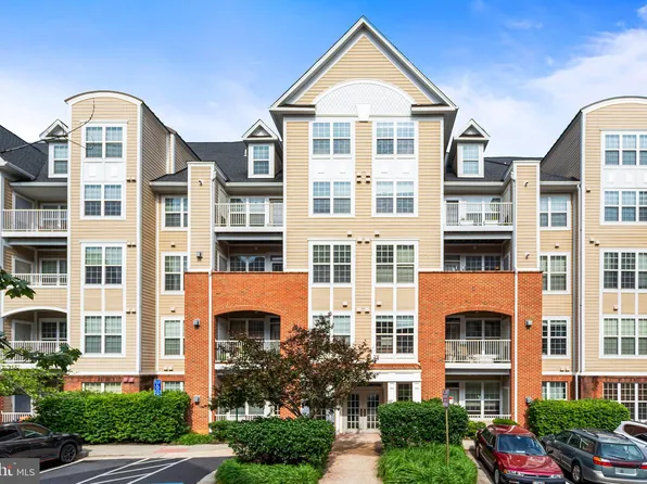 2711 Bellforest Ct APT 405, Vienna, VA 22180