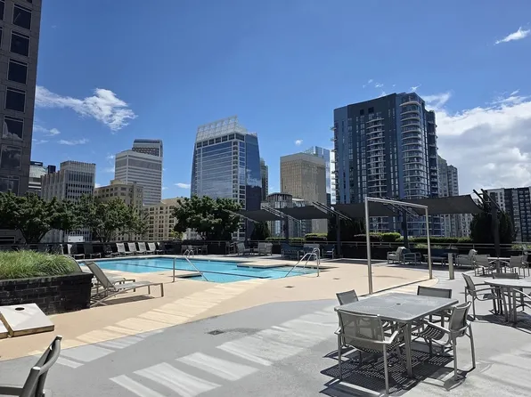 333 W Trade St, Charlotte, NC