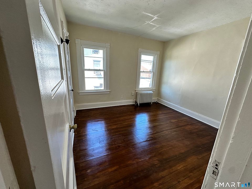 1st image of 15-17 Beacon St Floor 2