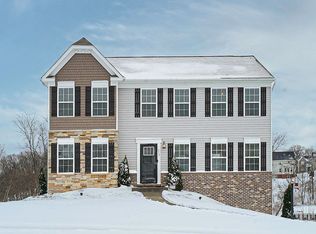 715 Culloden Ct, Coraopolis, PA 15108