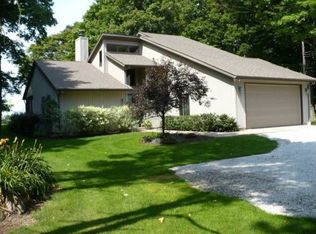 13562 Old Lake Rd, East Springfield, PA 16411