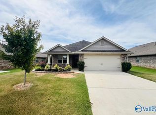 111 Pembridge Ln, Madison, AL 35756