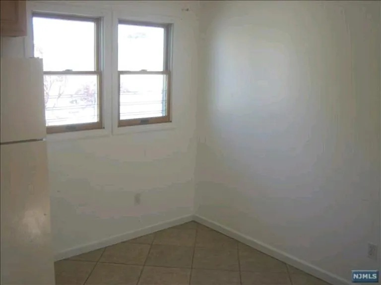 174 Holt St #2 — Photo 5