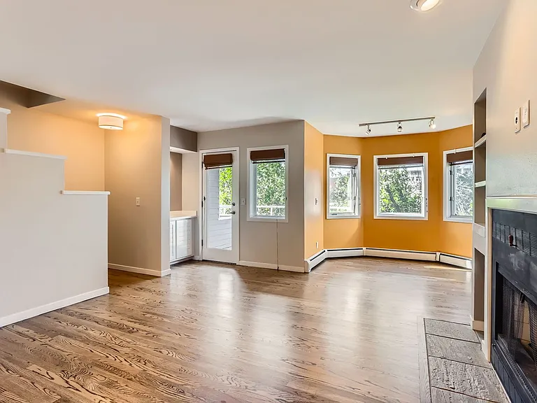 1529 Spruce St #7 — Photo 5