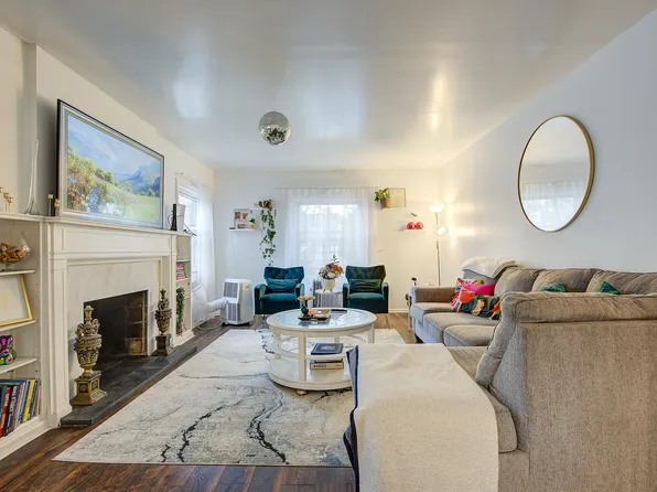 111-30 77th Road image 5 of 12