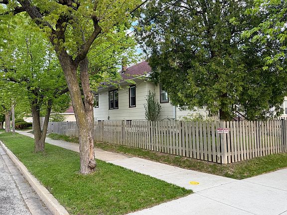 3rd image of 825 N Butrick St