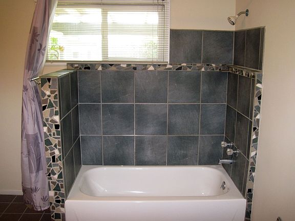 #1 Large Bathroom