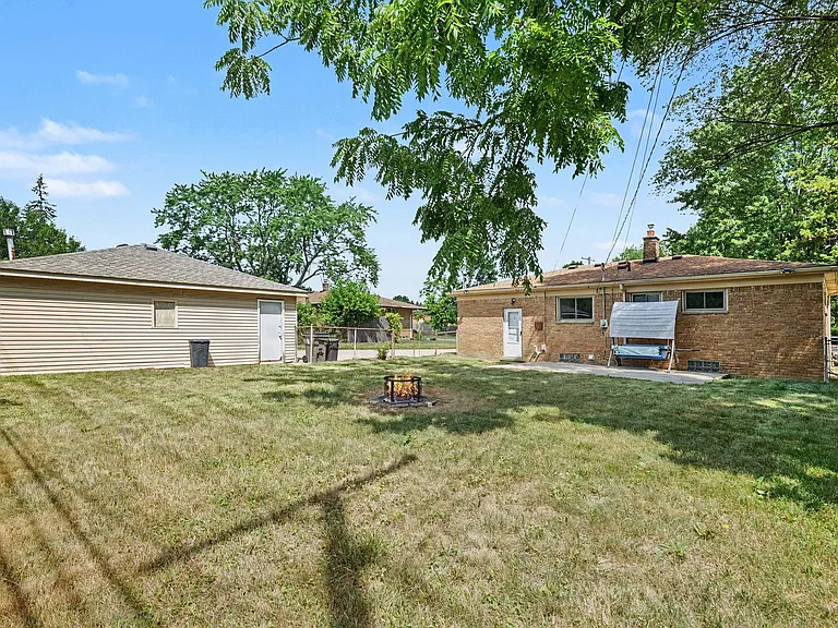 22282 E Schafer St — Photo 16