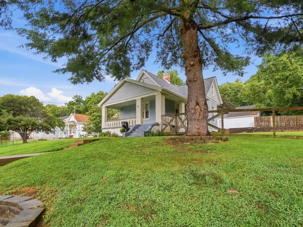 6184 Hillside Ave, Cincinnati, OH 45233