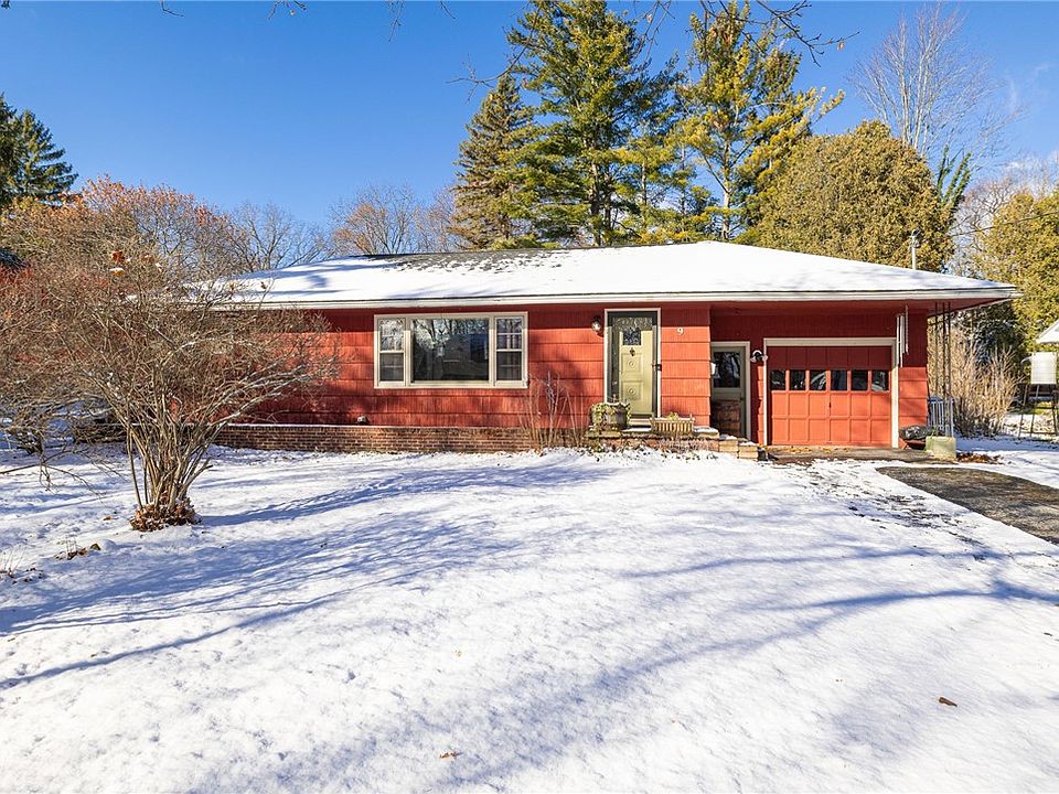 1st image of 9 Caledonia Ave