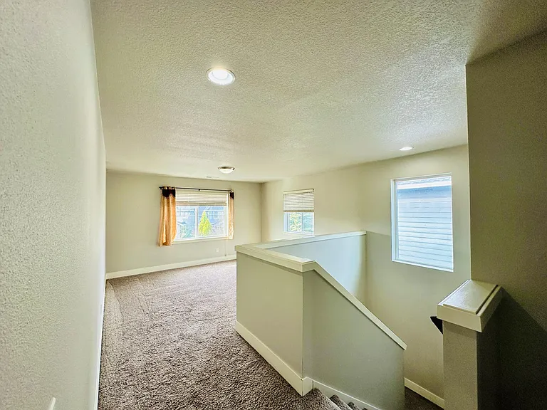 1328 SE 72nd Ave — Photo 23
