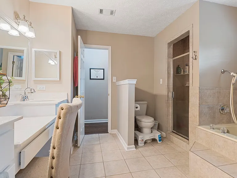 431 Duckworth Dr — Photo 16