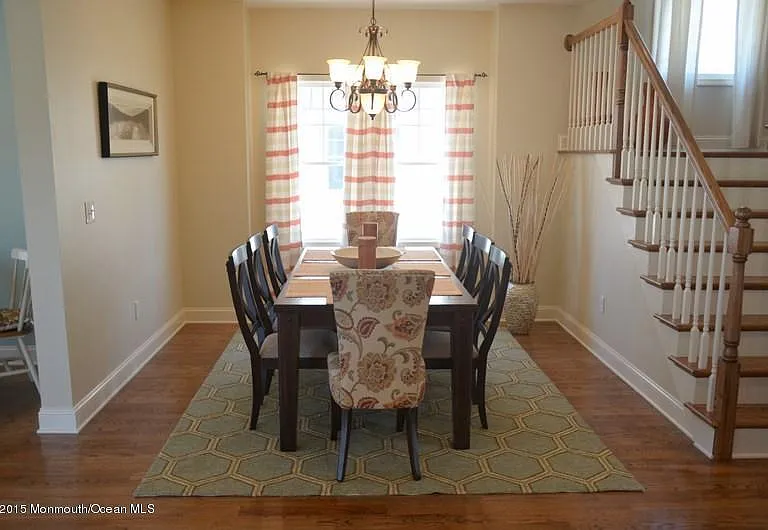 23 Parkway — Photo 7