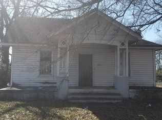 301 44th St, Fairfield, AL 35064