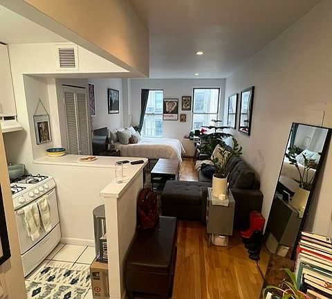 2nd image of 244 E Houston St #4BB