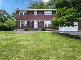 7806 Heritage Cir, Manlius, NY 13104