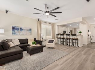 697 W Twin Peaks Pkwy, San Tan Valley, AZ 85143