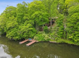 145 Hudson Ave, Hopatcong, NJ 07843