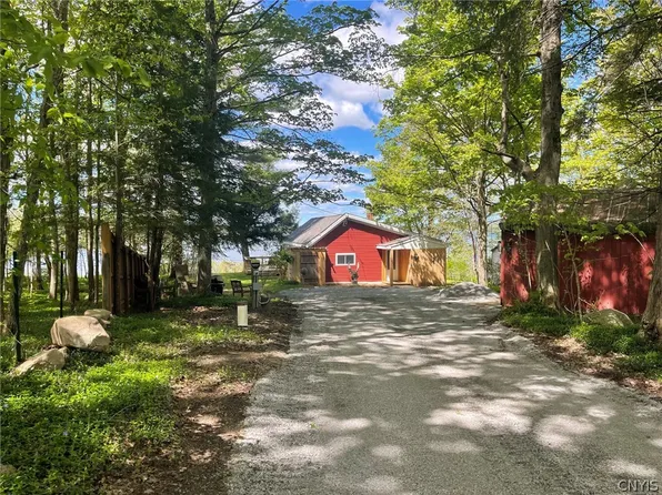 8645 Standish Rd, Rome, NY 13440