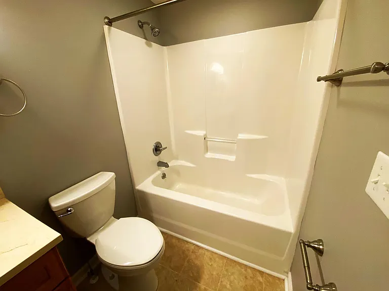 10 Whitney Ln #3 — Photo 16