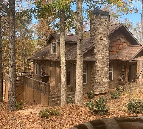 4th image of 241 Lakewood Dr