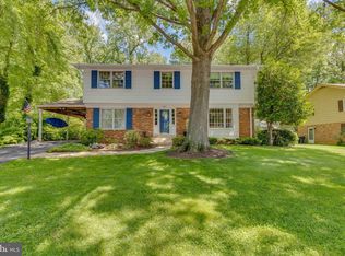 8631 Gateshead Rd, Alexandria, VA 22309