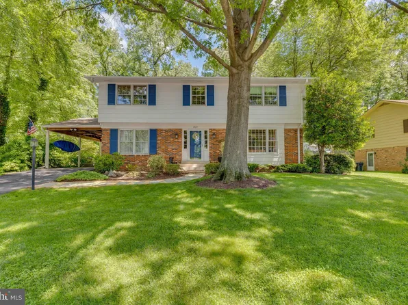 8631 Gateshead Rd, Alexandria, VA 22309