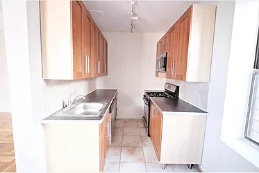 401 Edgecomb Avenue, #D6