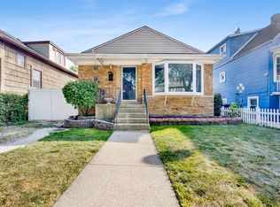 4851 W Eddy St, Chicago, IL 60641