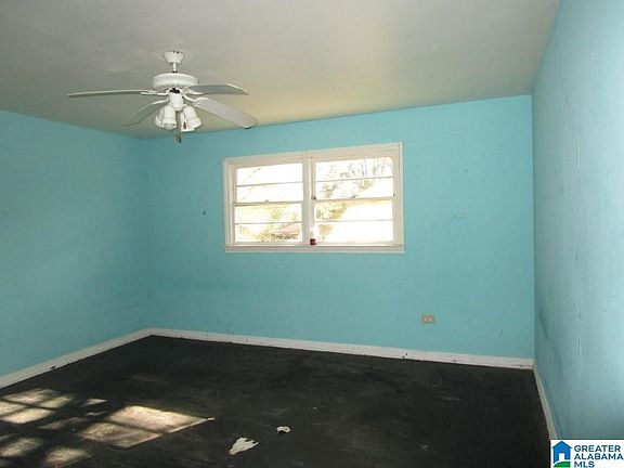 4th image of 1537 Woodie St