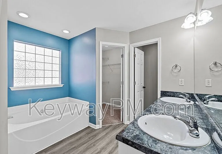 122 Oakwood Dr — Photo 16