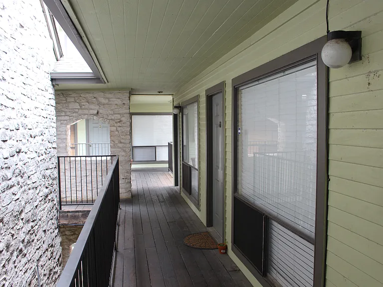 2815 Rio Grande St #210 — Photo 17