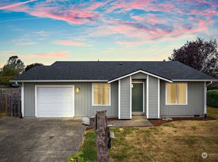 2969 Sun Mountain Dr, Enumclaw, WA 98022