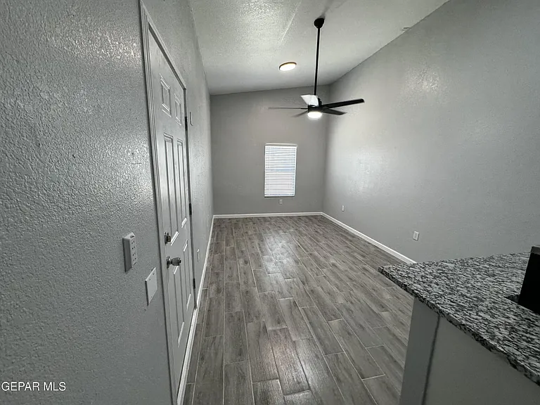 10277 N Loop Dr #C — Photo 13