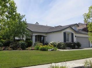 87 E Country Club Dr, Brentwood, CA