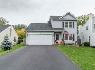 206 Lowden Point Rd, Rochester, NY 14612