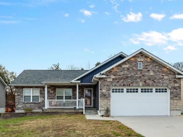 326 N Thomas St, De Soto, MO 63020