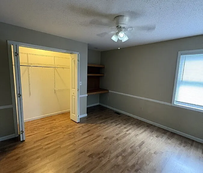 292 Oak Meadow Dr — Photo 9