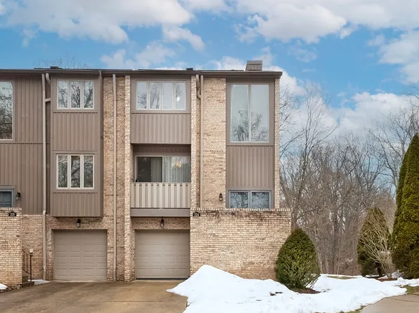 324 Central Dr, Cranberry Township, PA 16066