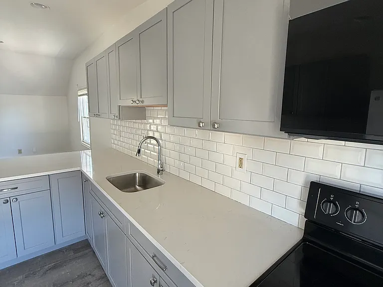 77 N 14th St #2 — Photo 5