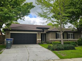 11417 Eresma Dr, Bakersfield, CA 93311