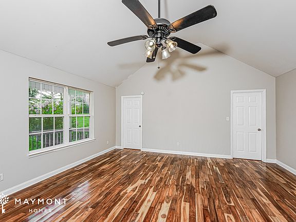 4th image of 566 Commissary Rd