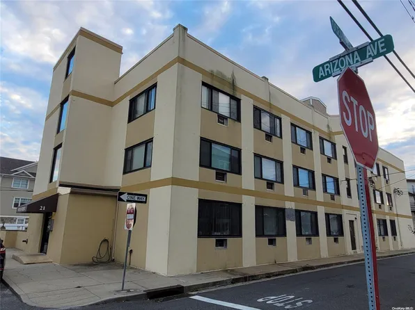 21 Arizona Avenue #302, Long Beach, NY 11561