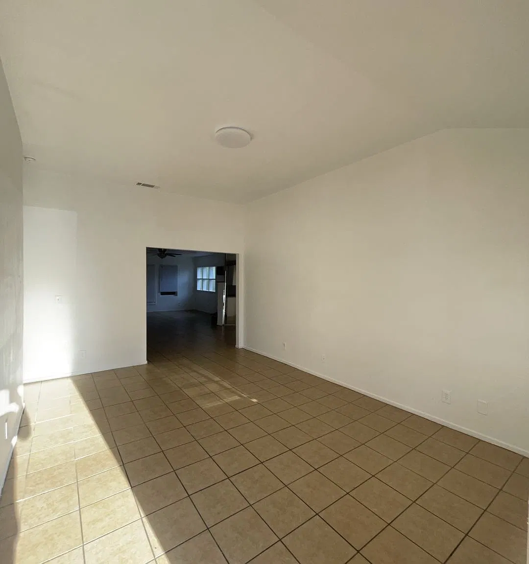 2 bed, $1,695 — Photo 1