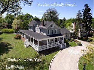 112 Hilton Ave, Garden City, NY 11530