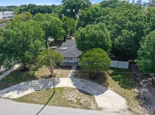 1605 N Gomez Ave ROOM 2-B, Tampa, FL 33607